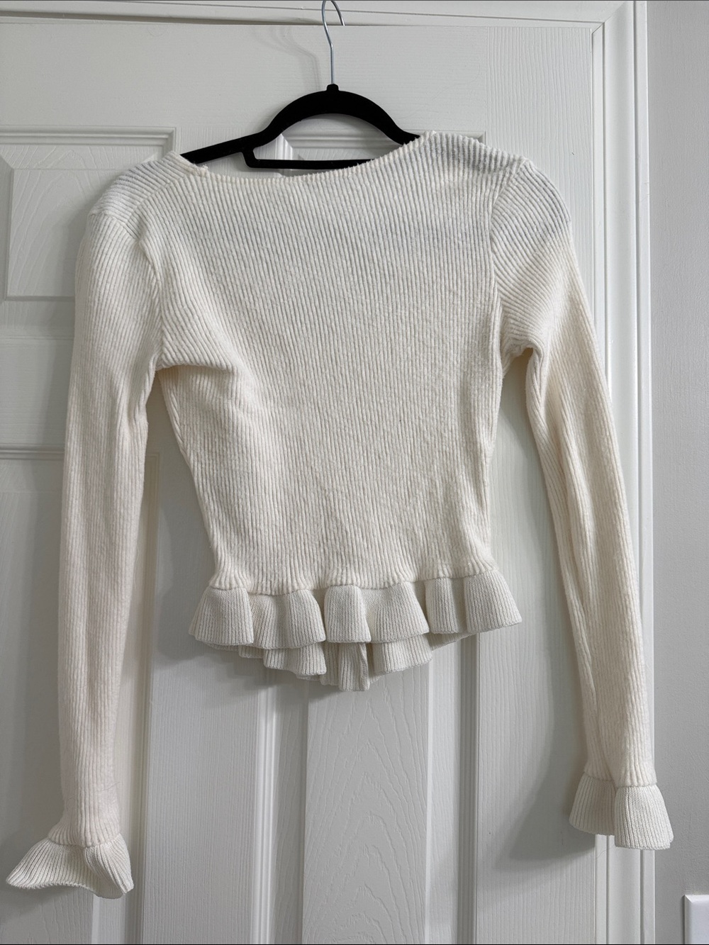 Zara Cream Ribbed Ruffle-Hem Buttoned top - Picture 3 of 3